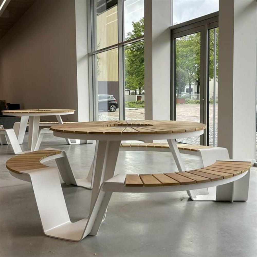 Furns Round Commercial Picnic Table – - Main Image